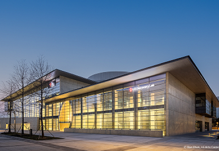 LGArtCenter_450x300